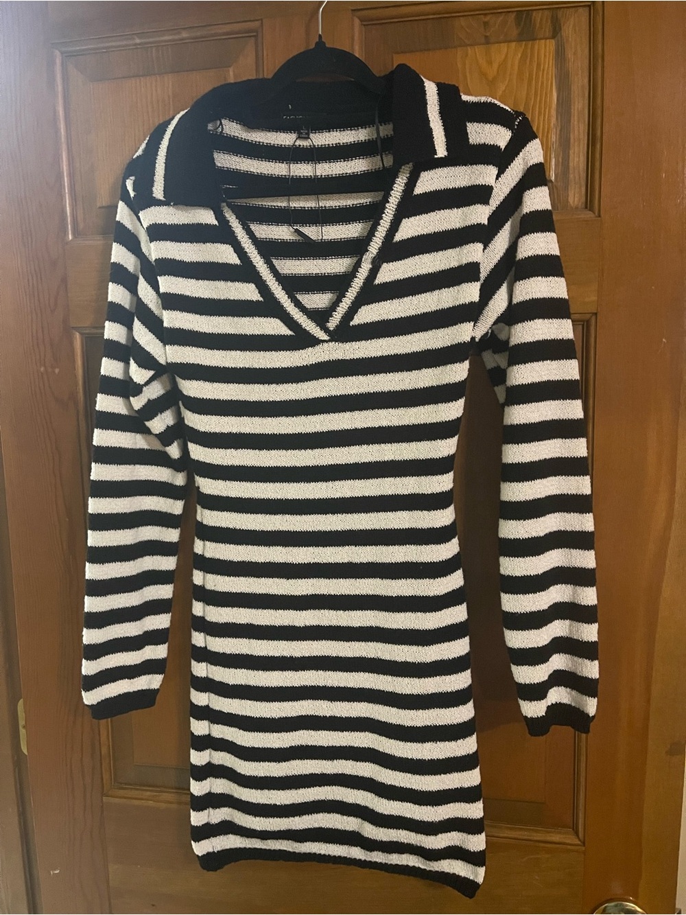 Fashion Nova Black & White Striped Sweater
